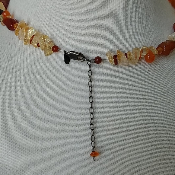 Sajen Necklace and Bracelet - Picture 3 of 5